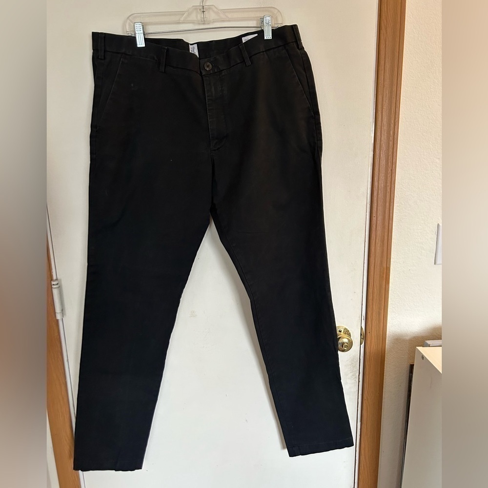 GAP 38 X 34 Slim Fit Black khaki pants